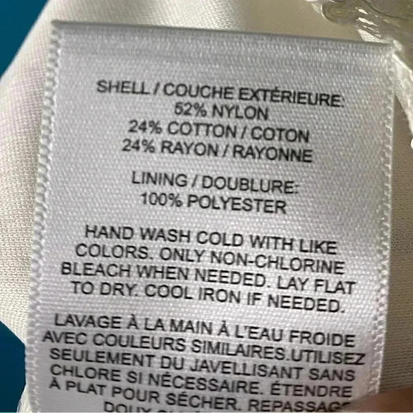 NWOT Express Guipure Lace Puff Sleeve Top - Picture 5 of 6